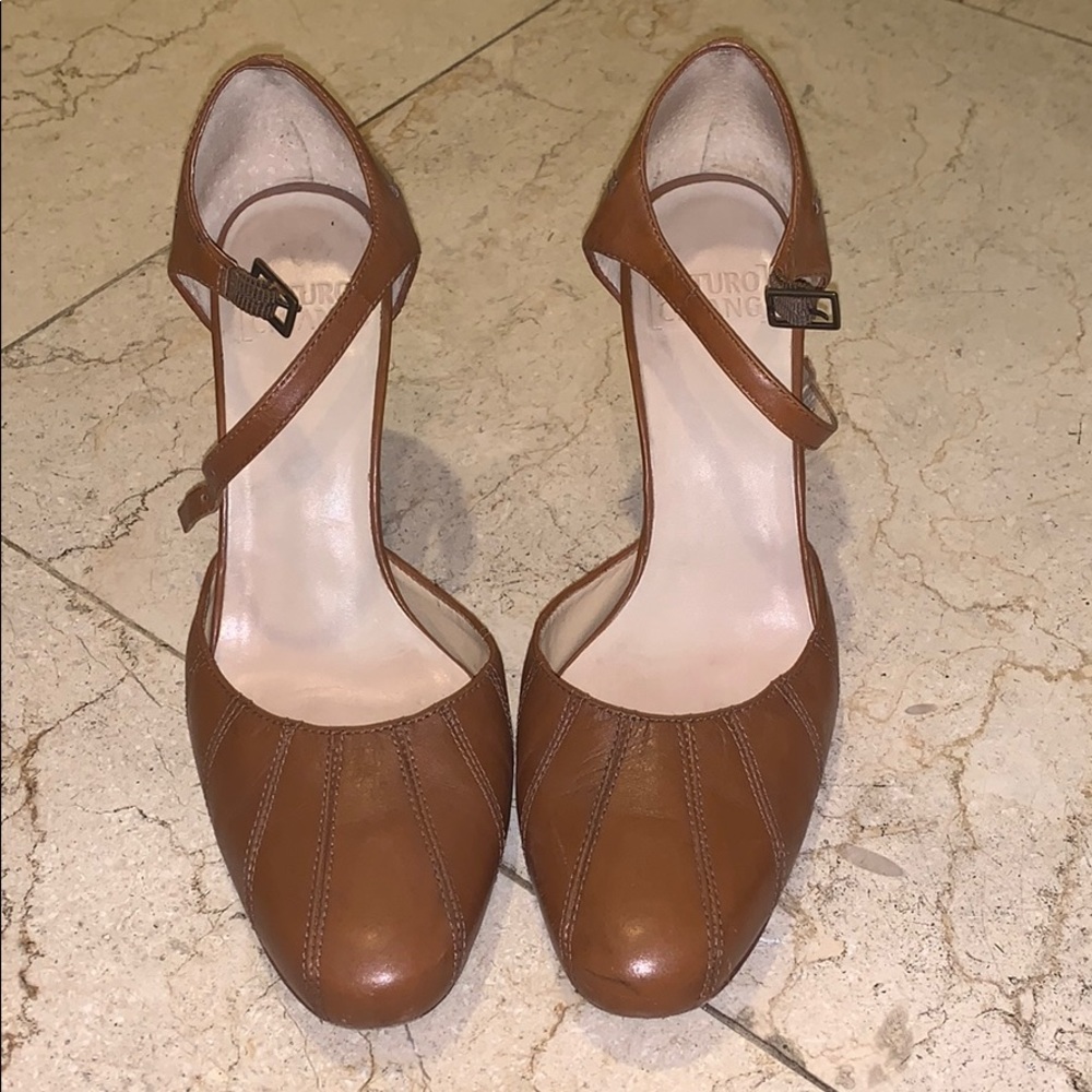 Brown Arturo Chiang Leather Heels